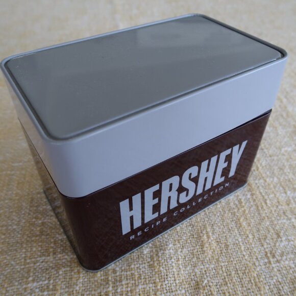 HERSHEY'S Chocolate Tin Box Recipe Card Collection - Picture 1 of 8